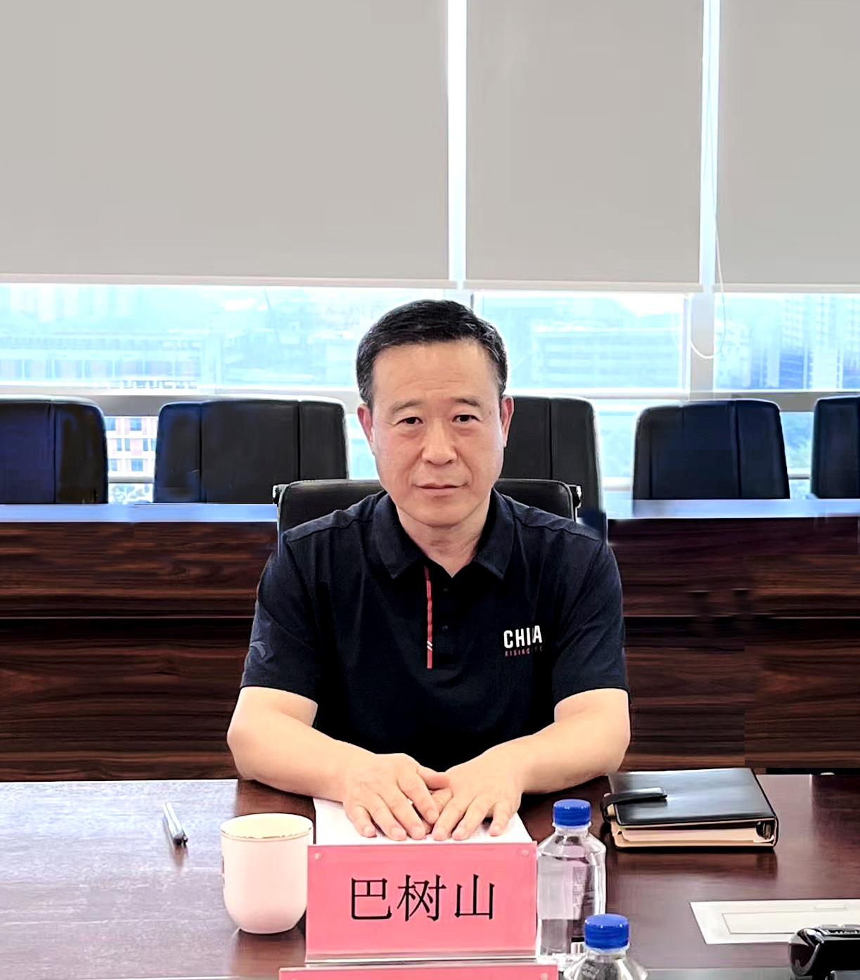 巴总裁2.jpg